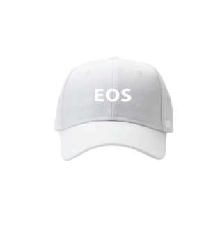 Белая бейсболка