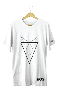 Футболка с геометрией белая